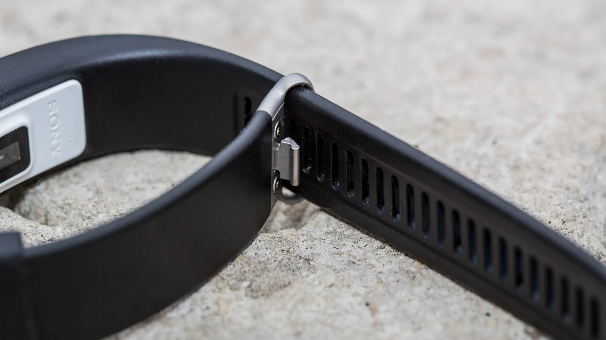 Sony SmartBand 2 review: A finger on the pulse