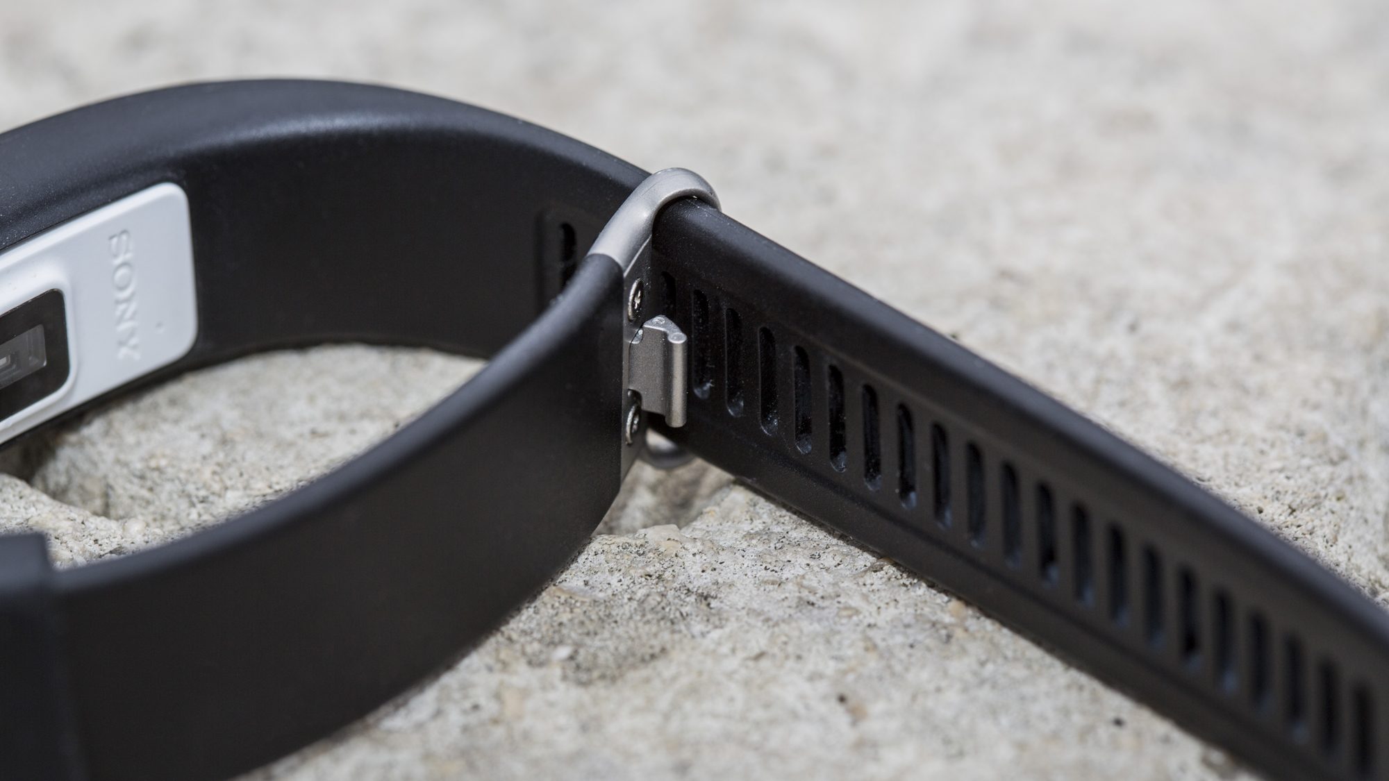 Sony SmartBand 2 review: On its side